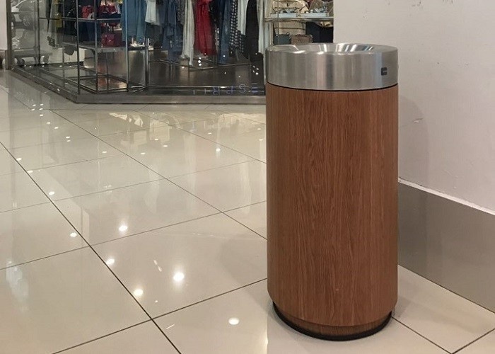 Oak Litter Bin | Urban Furnishing | Dubai, UAE | Power Bear by German Distribution